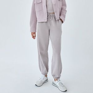 BNWT Wilfred Oversized Sweatpants